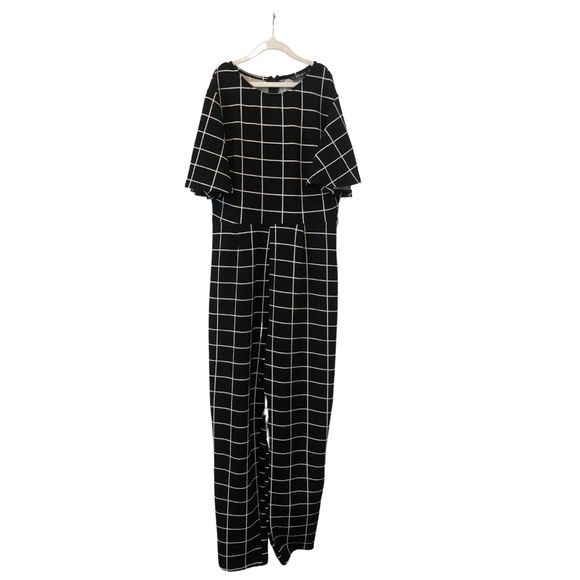 SHEIN Pants - Women’s Romper/Jumpsuit